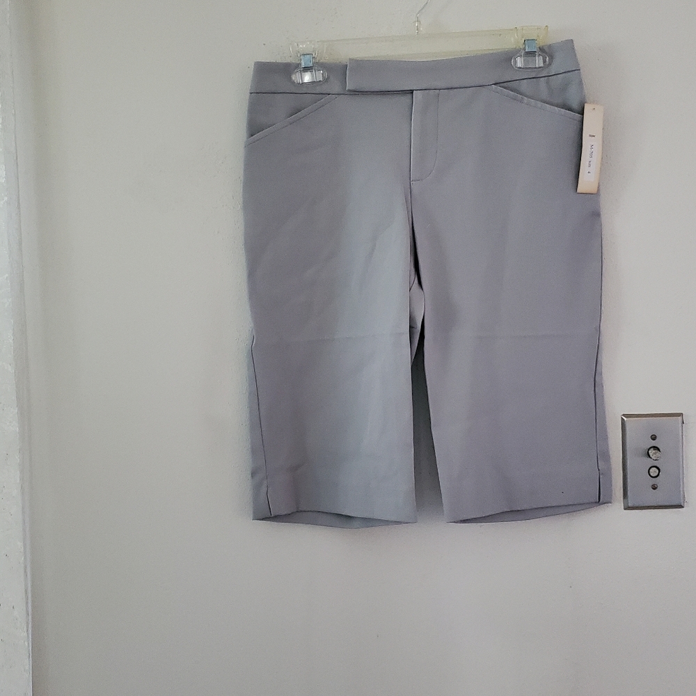 Luxe Eleven Bermuda Shorts - light grey